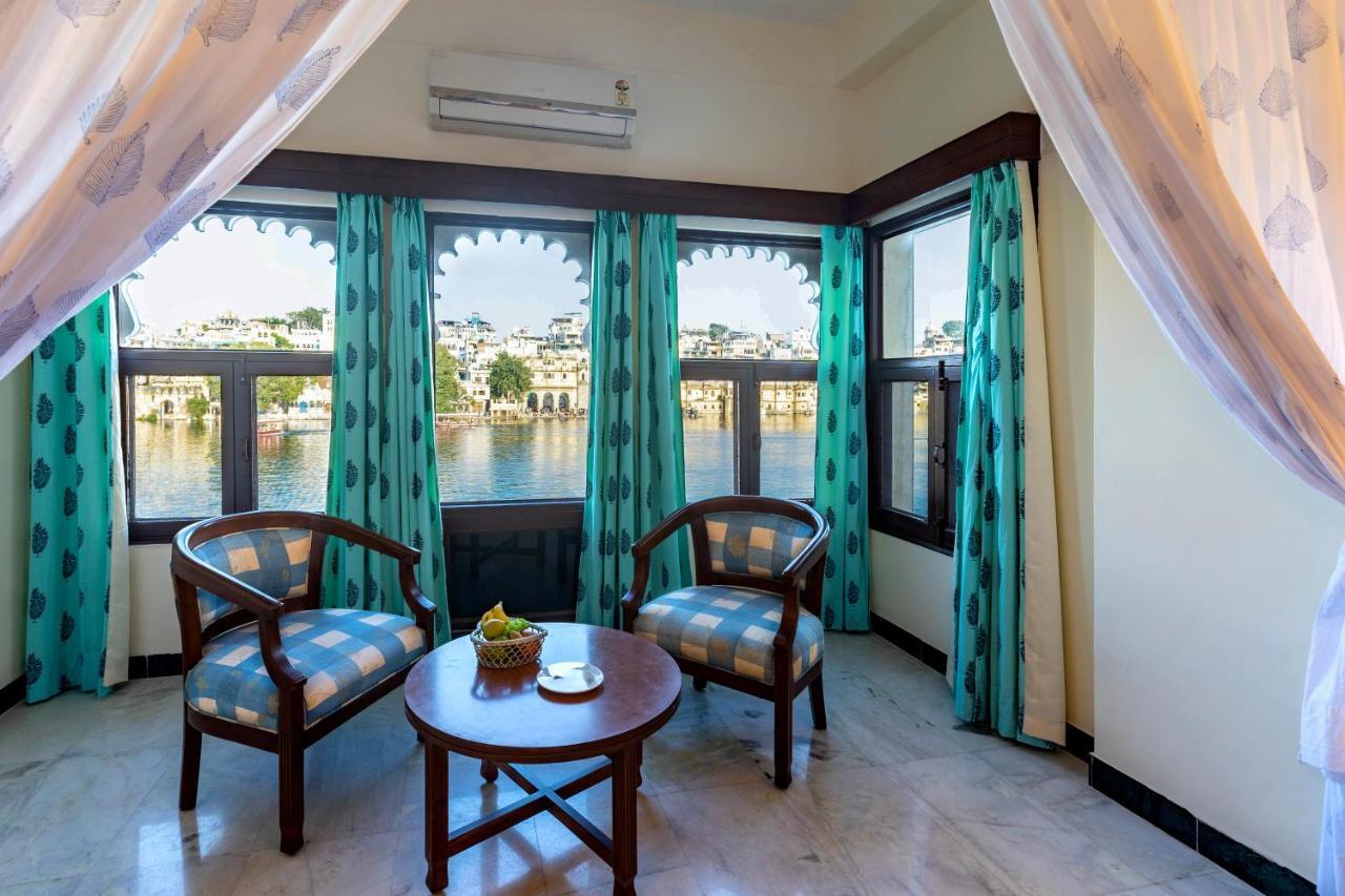 Sarovar - Lake Facing Boutique Hotel On Lake Pichola Udajpur Exteriér fotografie