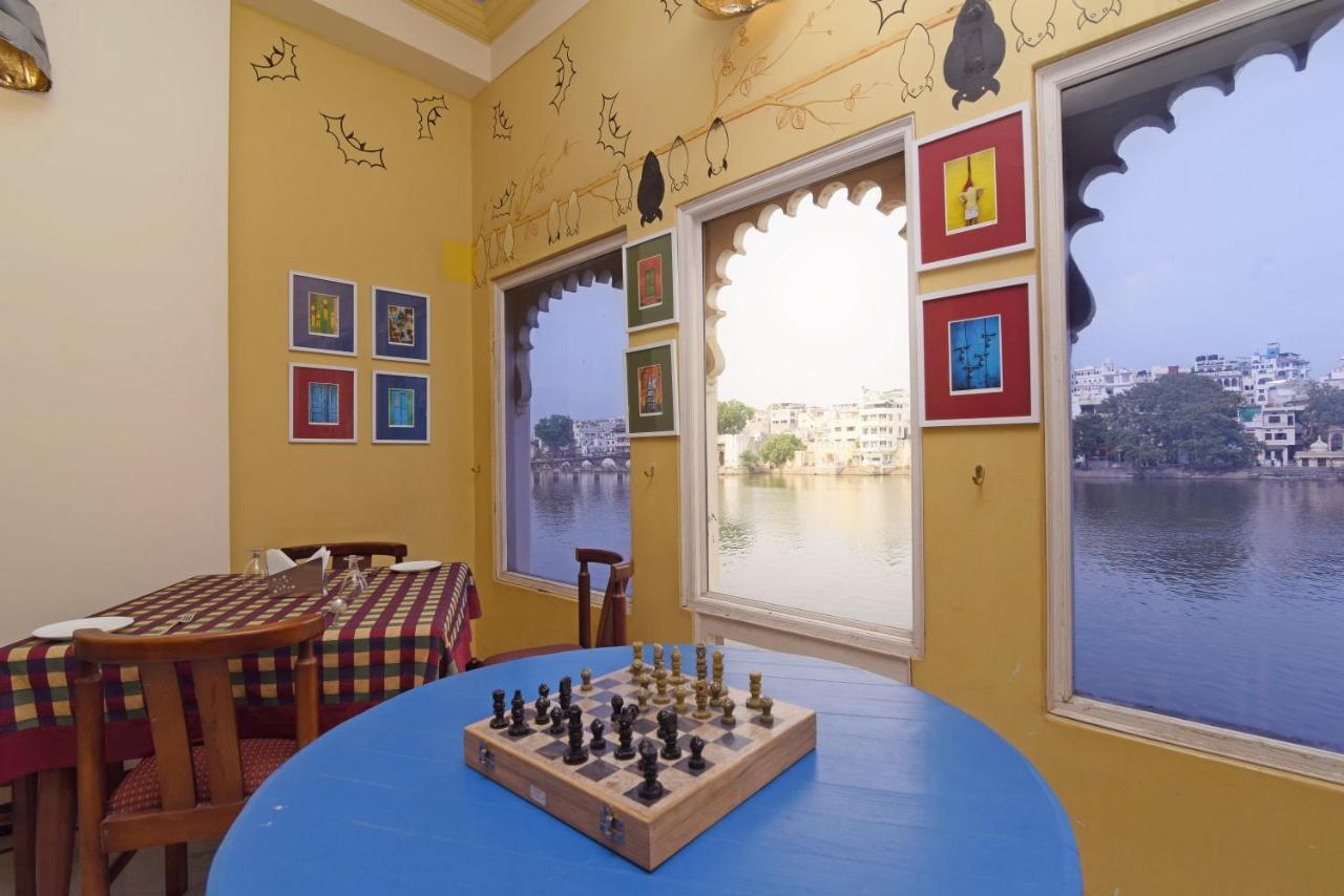 Sarovar - Lake Facing Boutique Hotel On Lake Pichola Udajpur Exteriér fotografie
