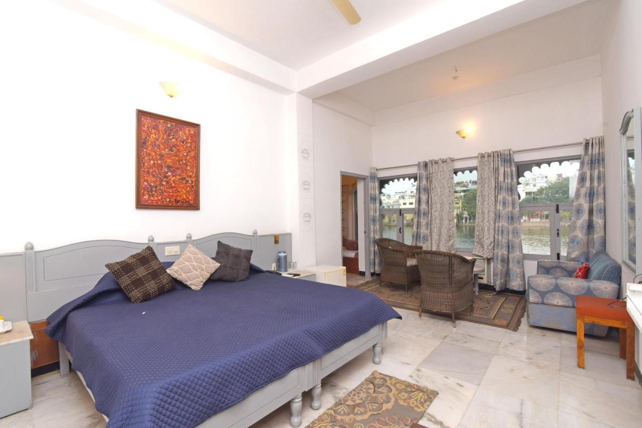 Sarovar - Lake Facing Boutique Hotel On Lake Pichola Udajpur Exteriér fotografie