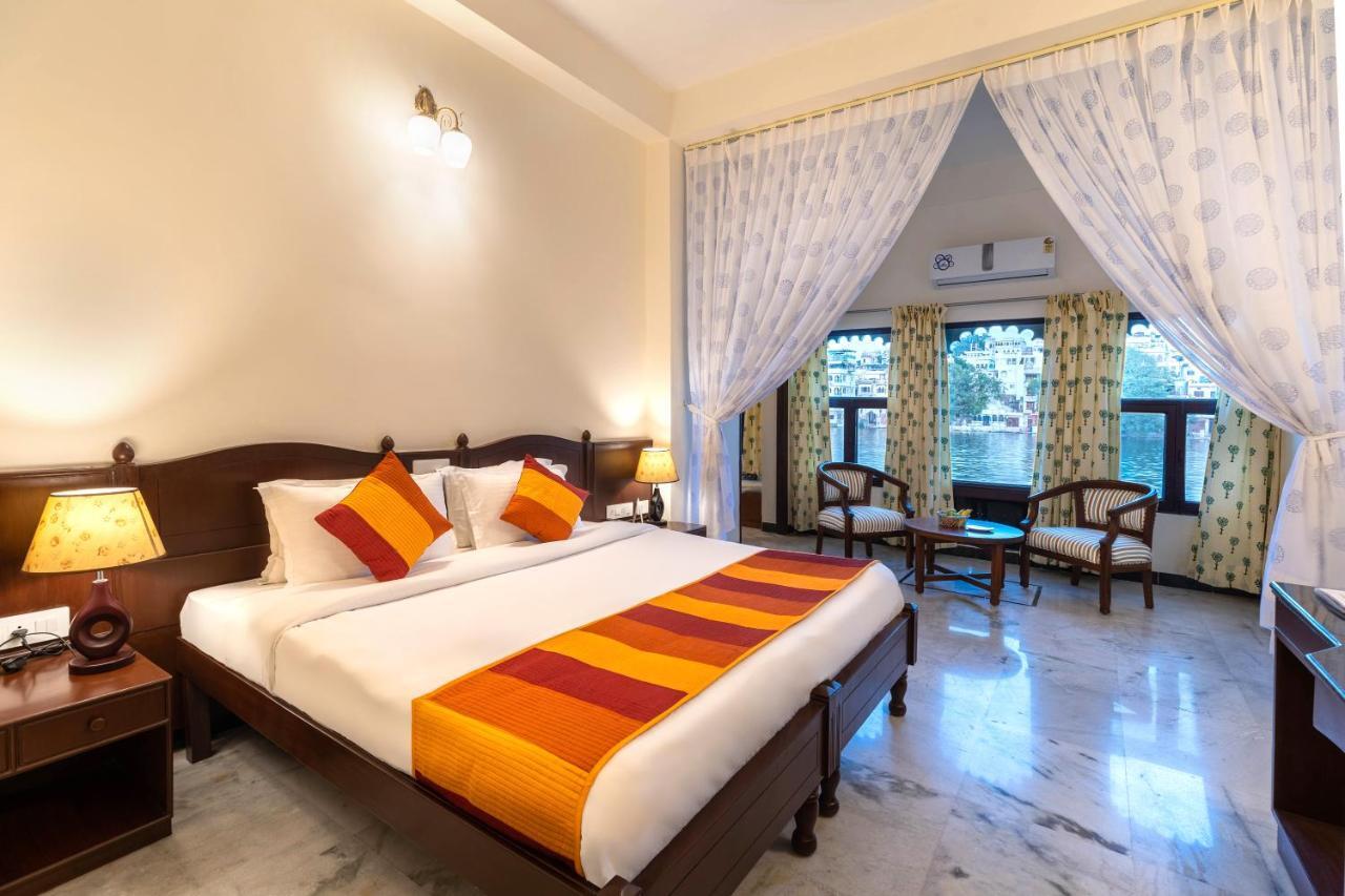 Sarovar - Lake Facing Boutique Hotel On Lake Pichola Udajpur Exteriér fotografie