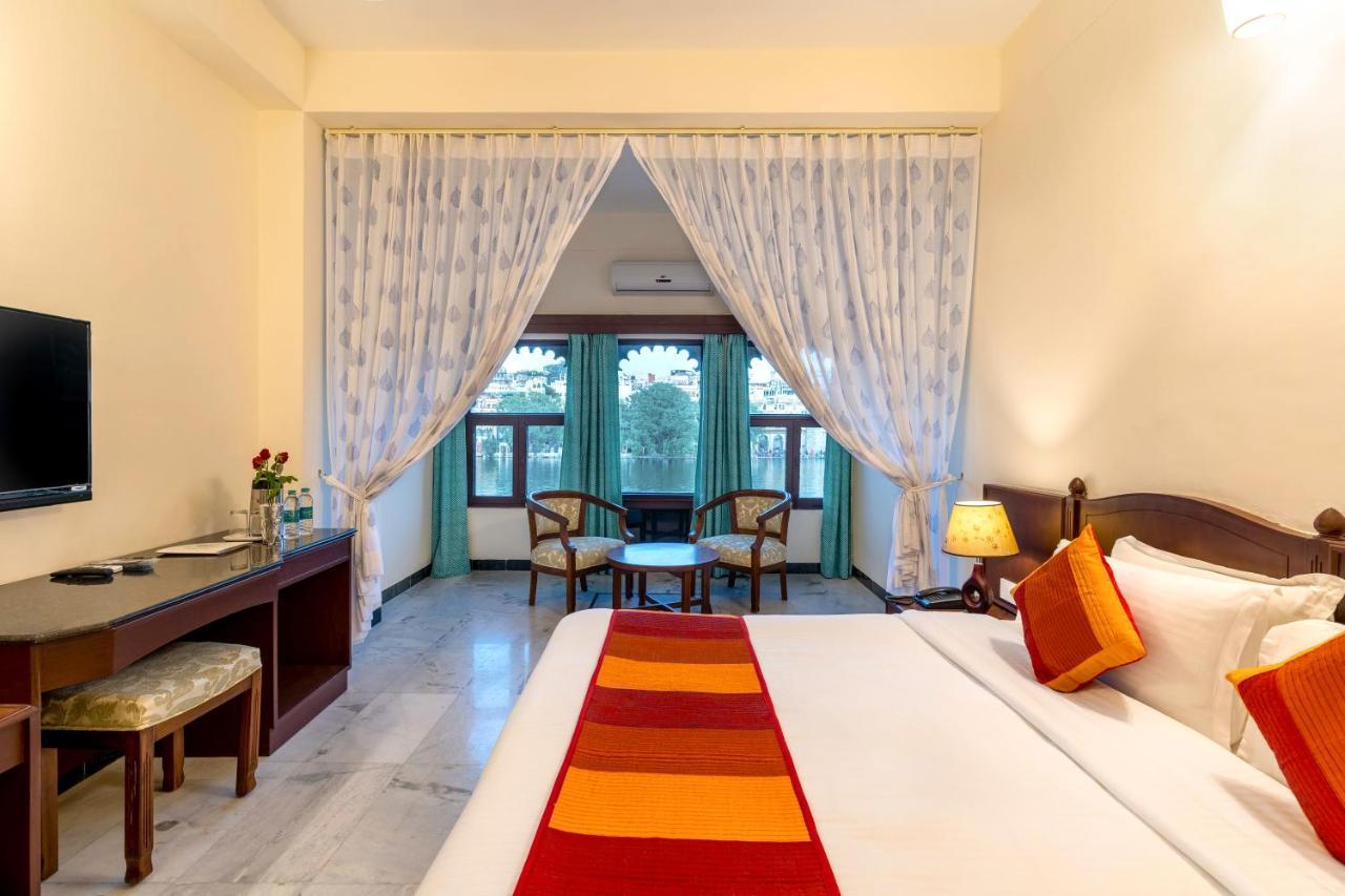 Sarovar - Lake Facing Boutique Hotel On Lake Pichola Udajpur Exteriér fotografie