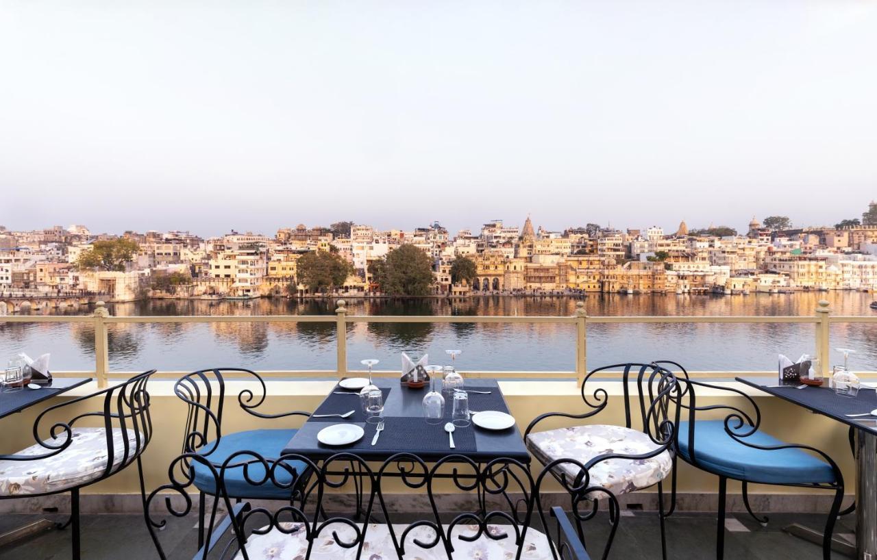 Sarovar - Lake Facing Boutique Hotel On Lake Pichola Udajpur Exteriér fotografie